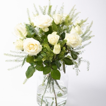 Bouquet de roses blanches longues tiges